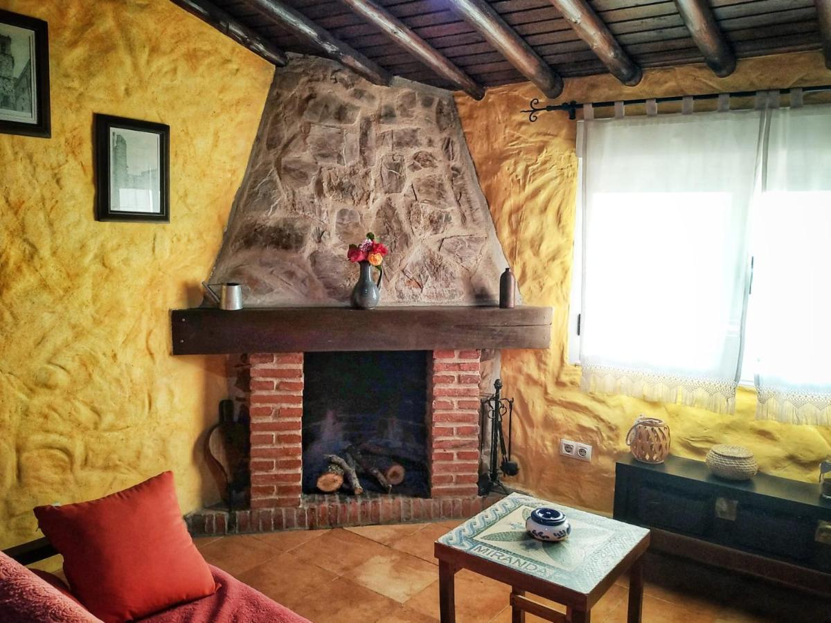 Casa Rural La Villa Miranda del Castanar Exterior photo